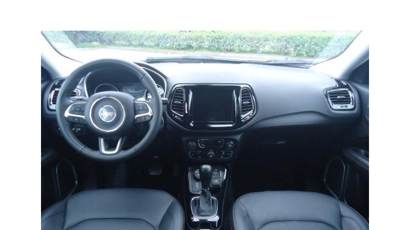 jeep-compass-limited-2-0-4x4-diesel-16v-4.jpg