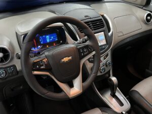TRACKER 2016 04.jpg