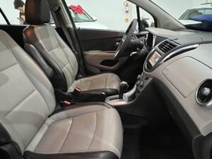 TRACKER 2016 10.jpg